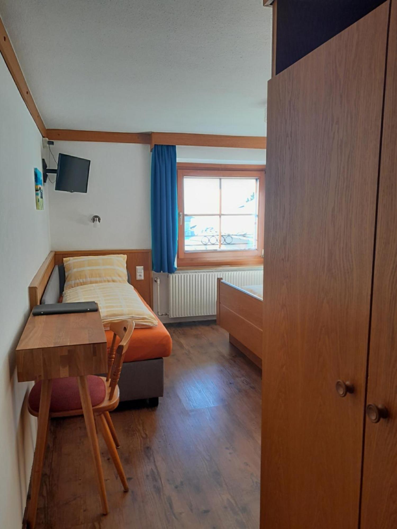 Pension Zu Hause Uttendorf Room photo