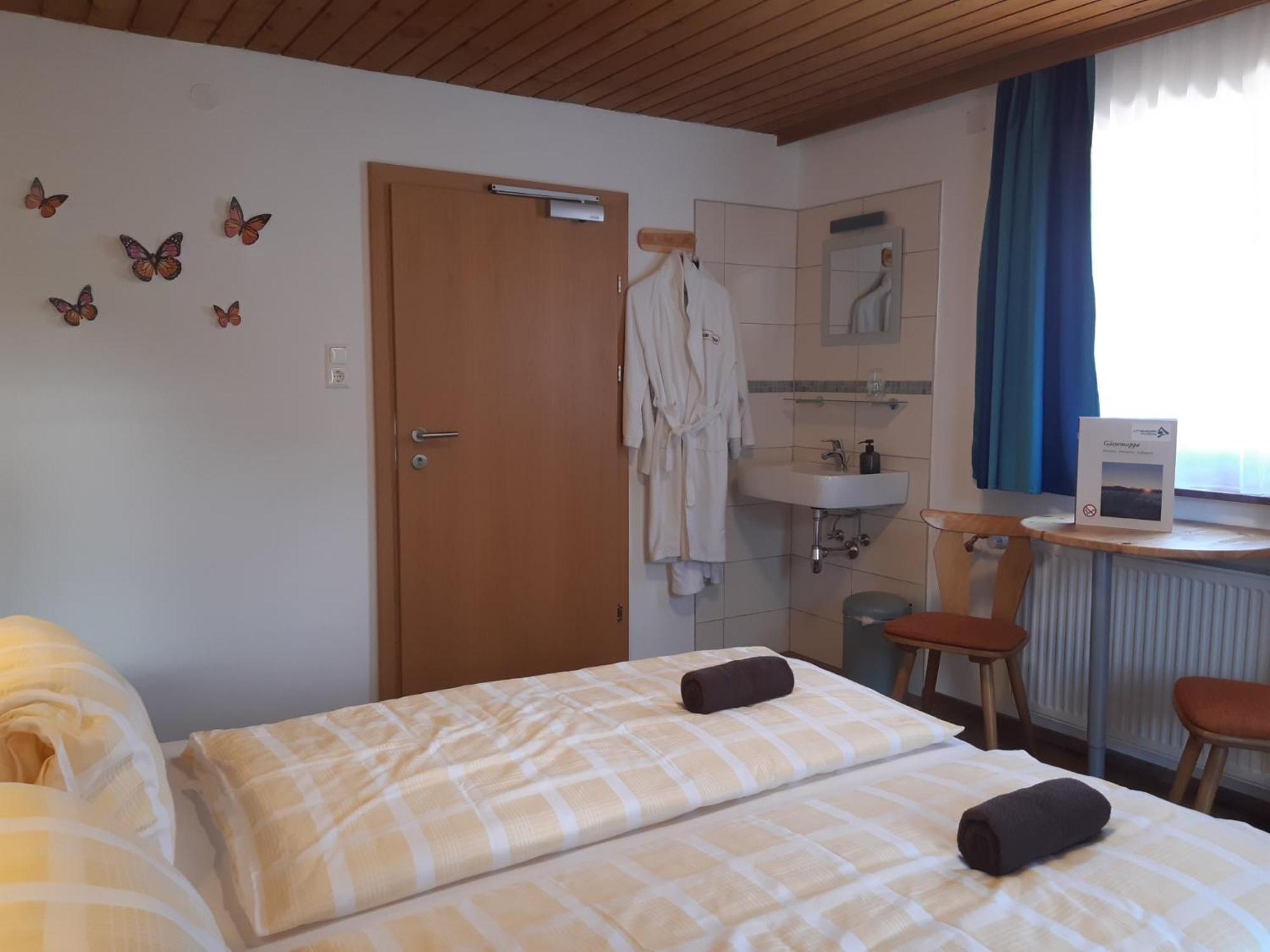 Pension Zu Hause Uttendorf Room photo