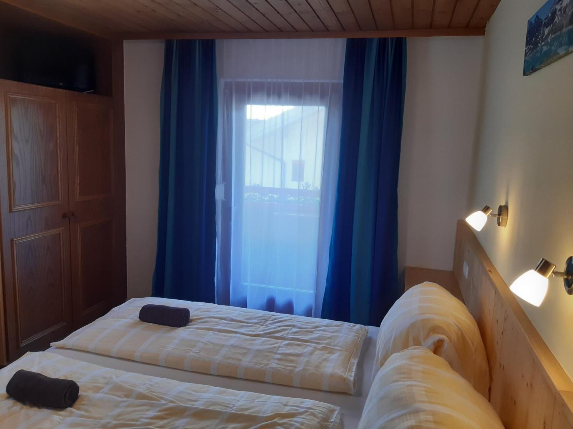 Pension Zu Hause Uttendorf Room photo