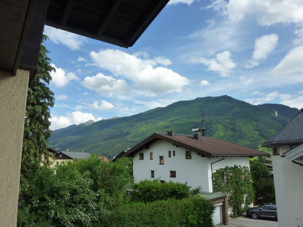 Pension Zu Hause Uttendorf Exterior photo